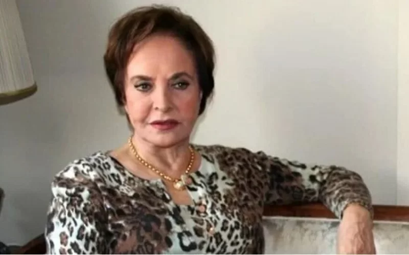 Məşhur aktrisa VƏFAT ETDİ - FOTO