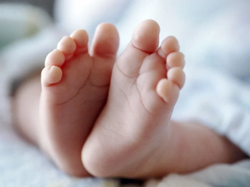 Beş aylıq körpə faciəli şəkildə ÖLDÜ