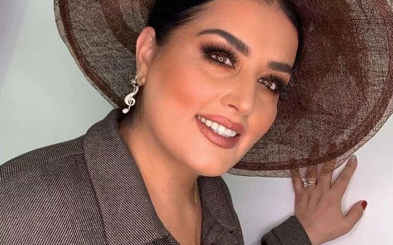 Elza Seyidcahan tanınmış aparıcının belində ağac sındırdı - FOTO