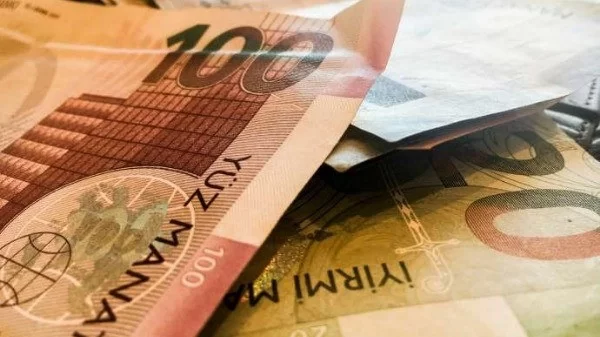 Əhaliyə ŞAD XƏBƏR: Azərbaycanda orta aylıq əməkhaqqı artdı