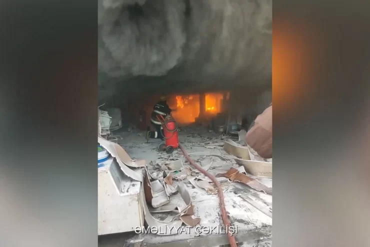 Bakıda yanacaqdoldurma məntəqəsinin yanında YANĞIN - VİDEO