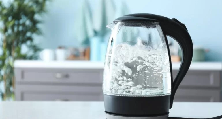 Çaydanınızı 20 dəqiqə ərzində ərpdən təmizləyəcək 3 təbii üsul