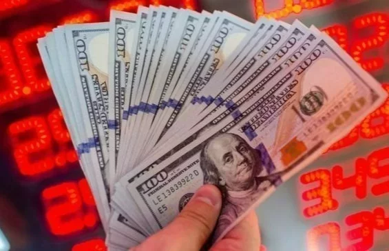 Dollar və avro kəskin bahalaşdı - RƏSMİ MƏZƏNNƏ