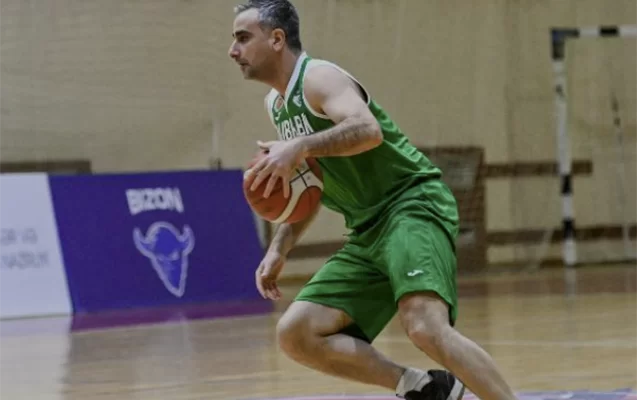 Bakıda tapılan 10 min manat görün KİMİN İMİŞ - FOTO