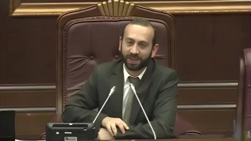 Mirzoyan “Fəryad” filmindəki bu rəsmə baxıb güldü – FOTO