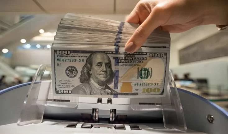 Dollar kəskin bahalaşdı - Bu ölkədə