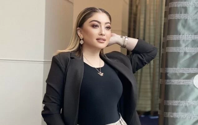 Zümrüd bu evli məşhurla AİLƏ QURMAQ İSTƏYİR: Kaş o mənim ərim olardı