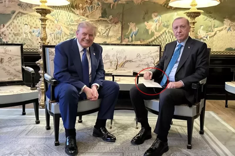 TƏCİLİ: Ərdoğanın əlindəki zərfin sirri AÇILDI