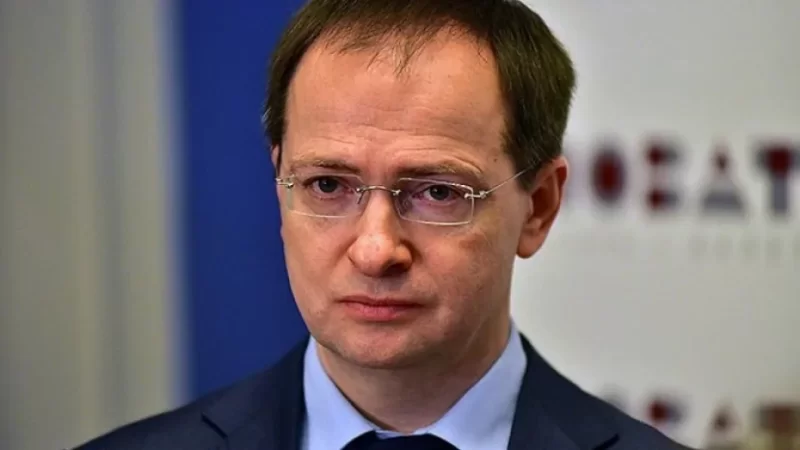 Minlərlə meyit hərbi formada konteynerlərə yükləndi- PUTİNİN KÖMƏKÇİSİ…