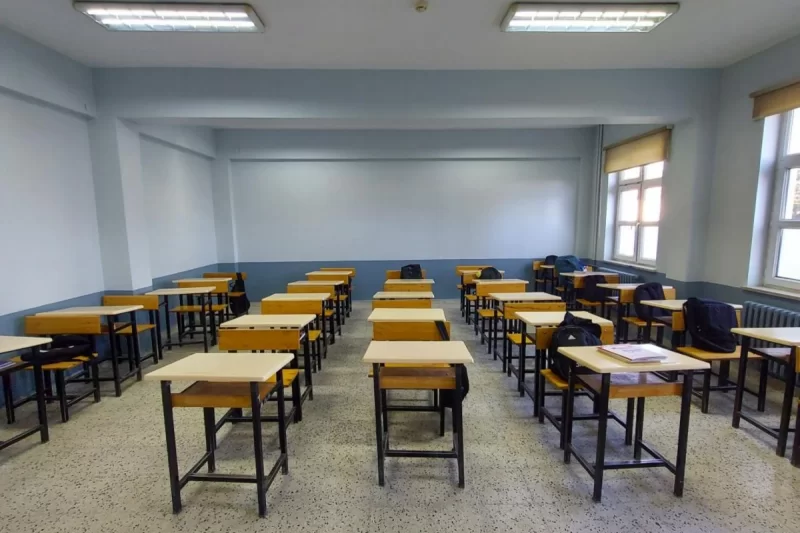 BİABIRÇILIQ: müəllimlə qız şagird görün harada tutuldu - polis işə qarışdı - VİDEO