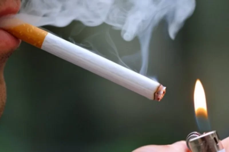 İş yerlərində siqaret çəkənlərin artıq işləməsi tələb edilir