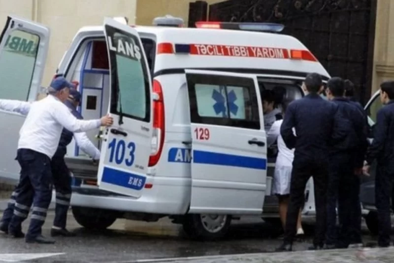 Azərbaycanlı müğənniyə bir gündə 3 dəfə təcili yardım gəldi