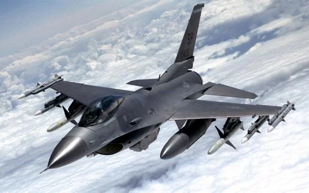 18 ədəd F-16-nı 1 avroya satdılar