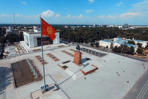 Qanun qəbul edildi: Bu türk dövləti rus dilindən imtina edir