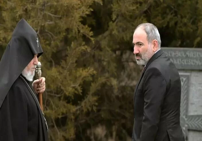 Paşinyan II Qaregini pis “vurdu” - Sünnət olub-olmadığımı bilmək istəyirsənsə...