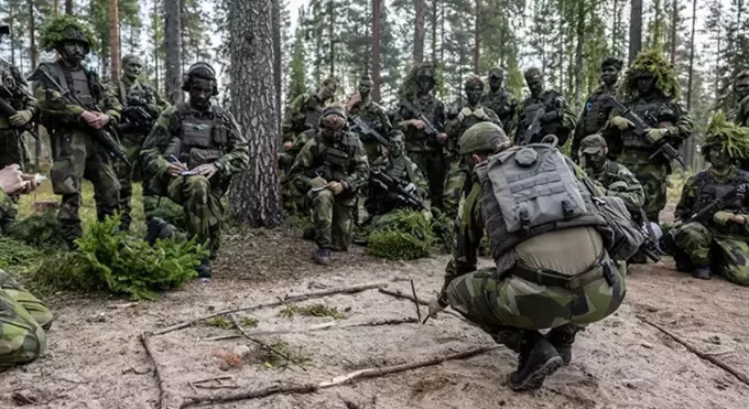 Dəhşətli müharibə başlayır: Rusiya bu ölkələrə hücum edəcək - Səngərlər qazılır