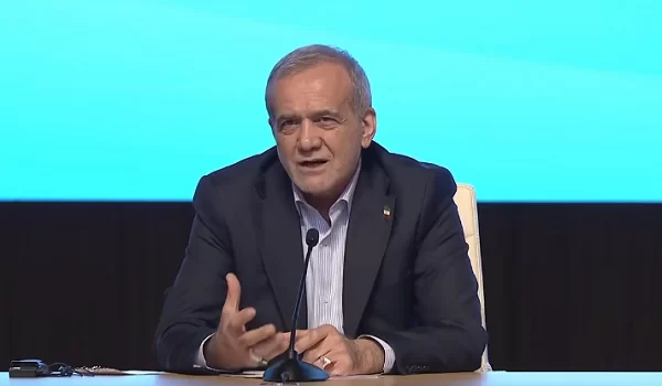 İran rəsmisi Pezeşkianı təhqir etdi