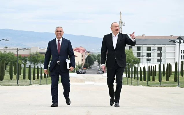 İlham Əliyev Xankəndidə Zəfər parkında - Fotolar