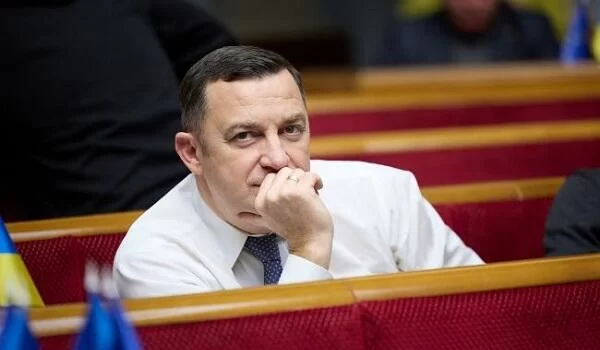 Deputat yol qəzasında öldü