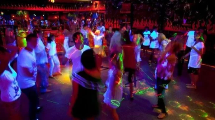 Bakıda qardaşı arvadını barda tutan kişi həbs olunub