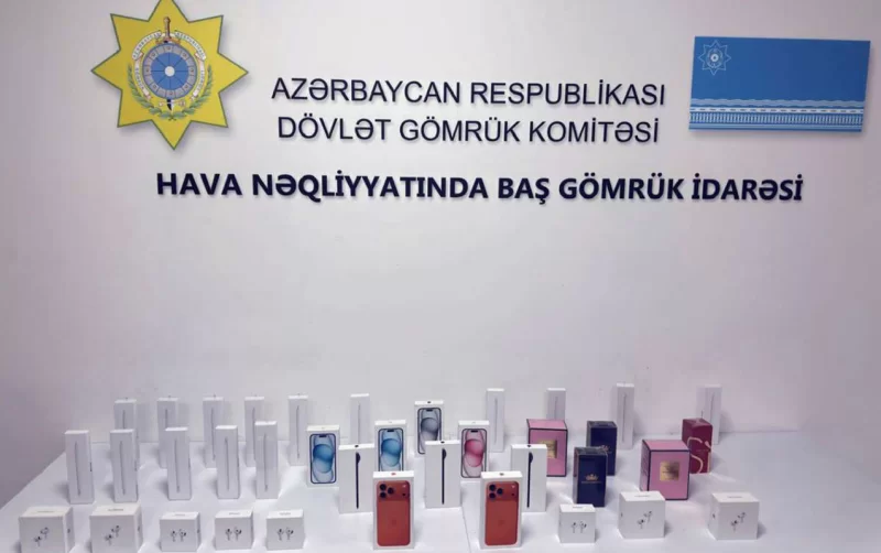 Bakıya qanunsuz yolla “iPhone” gətirmək istəyən şəxs saxlanılıb
