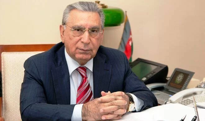 Bu qurum hər ay Ramiz Mehdiyevə 2000 manat verir