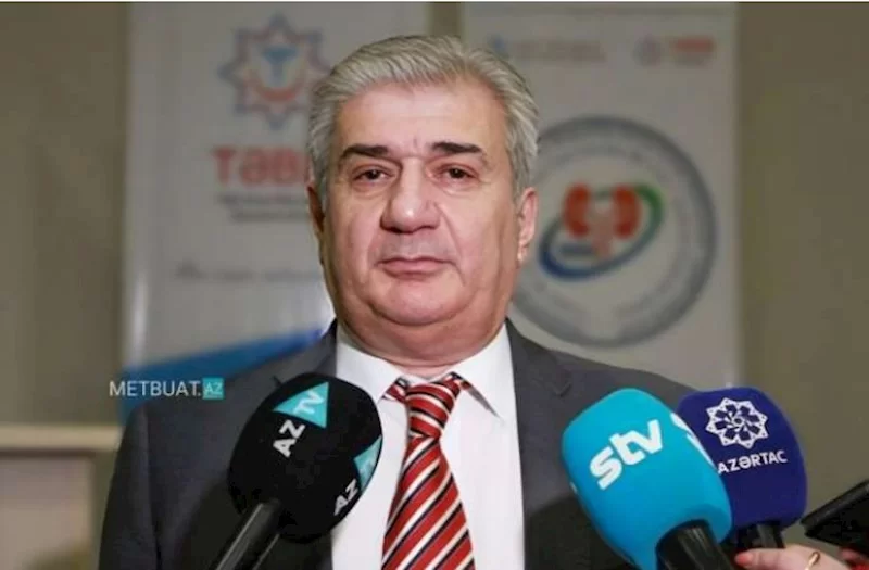 Tanınmış həkim işdən çıxarıldı