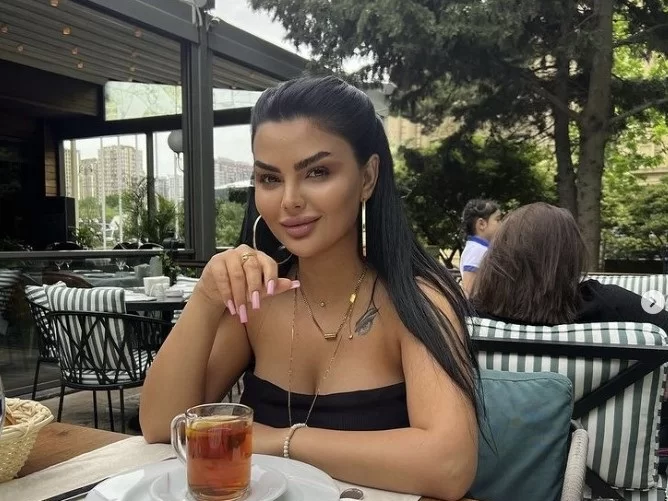 Müjgan Ayxan: "Həyatımda məni daşıya biləcək kişi yoxdur"