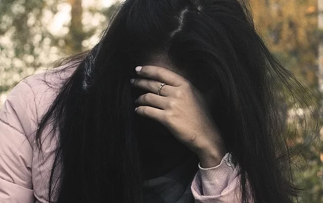 Keçmiş iş yerini əxlaqsızxana adlandırdı - Məsuliyyətə cəlb edildi