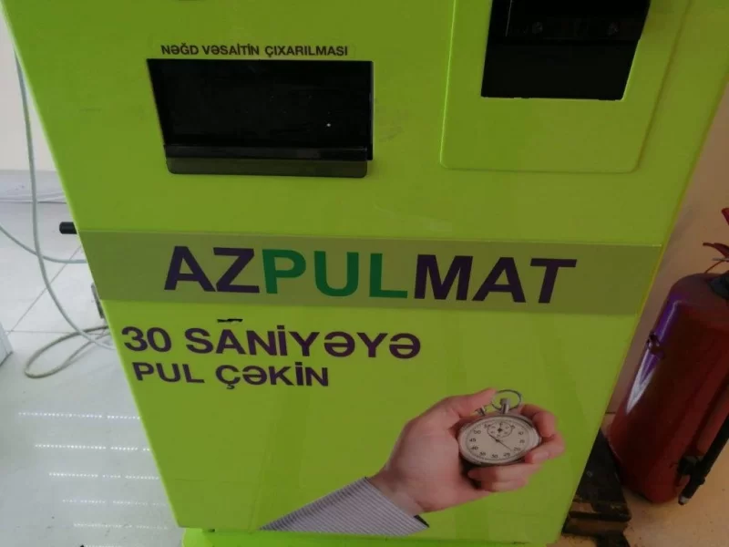 BOKT-un əməkdaşı müştərini təhqir etdi: “İnsanın mənliyi olar, aciz olma” – Fotolar
