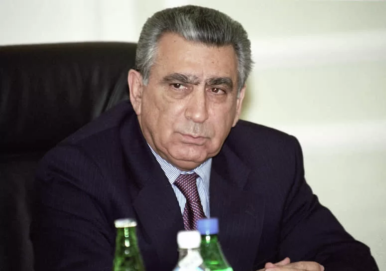 Surət Hüseynov, Əli İnsanov, Əkrəm Əylisli… - İndi sırada kim var?