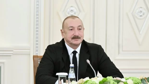 Astanada İlham Əliyevin şərəfinə ziyafət: Azərbaycan mahnısı ifa olundu - Video