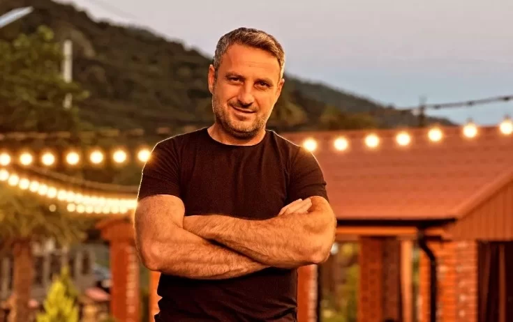 "Rəşad səhnənin tozunu udmaqdan xərçəng oldu"