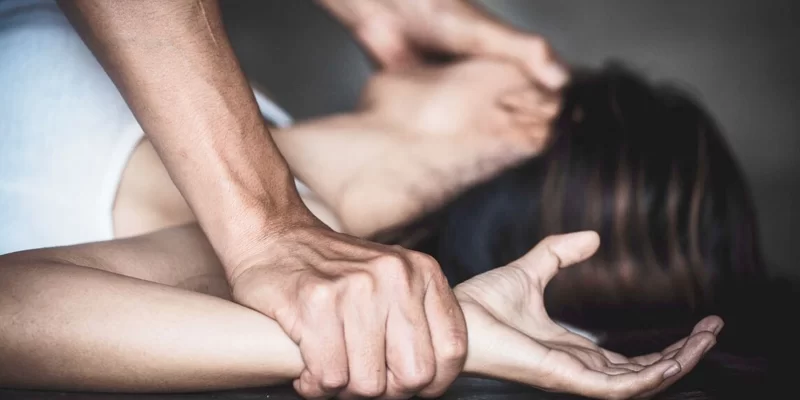 Bakıda tükürpədici cinayət - qardaş bacısına təcavüz etdi