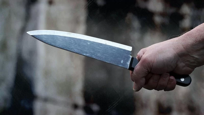 Bakıda qanlı mübahisə: Şagird bıçaqlandı, həmyaşıdı saxlanıldı