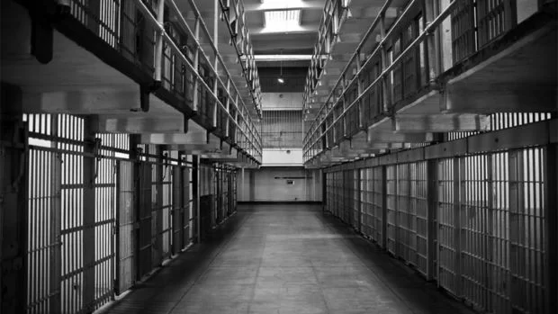 Azərbaycanda məşhur iş adamı həbsxanada vəfat etdi