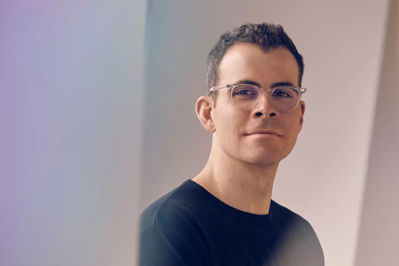 İnstaqramın rəhbəri: “Telefonlarınızı dinləmirik”