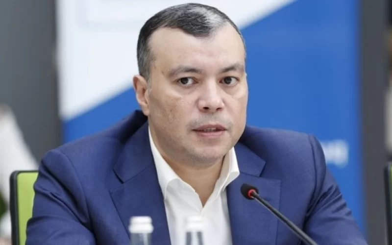 Sahil Babayev 1 milyard manatı banka qoydu