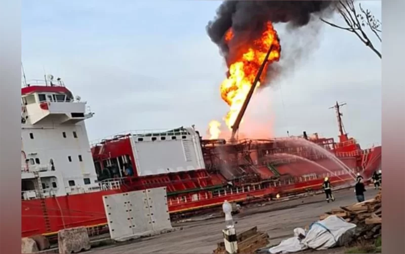 Türk gəmisi Ukraynada dronla vuruldu