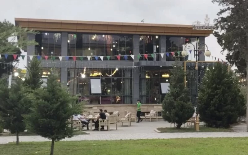 Bakıda məşhur restoranda partlayış - Ölən var