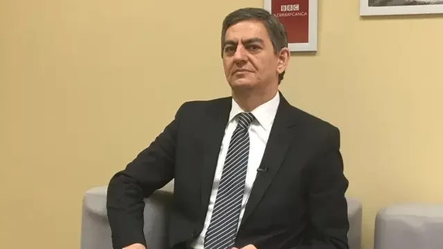 Əli Kərimlini o müdafiə edəcək - Orderini DTX-yə təqdim etdi + FOTO