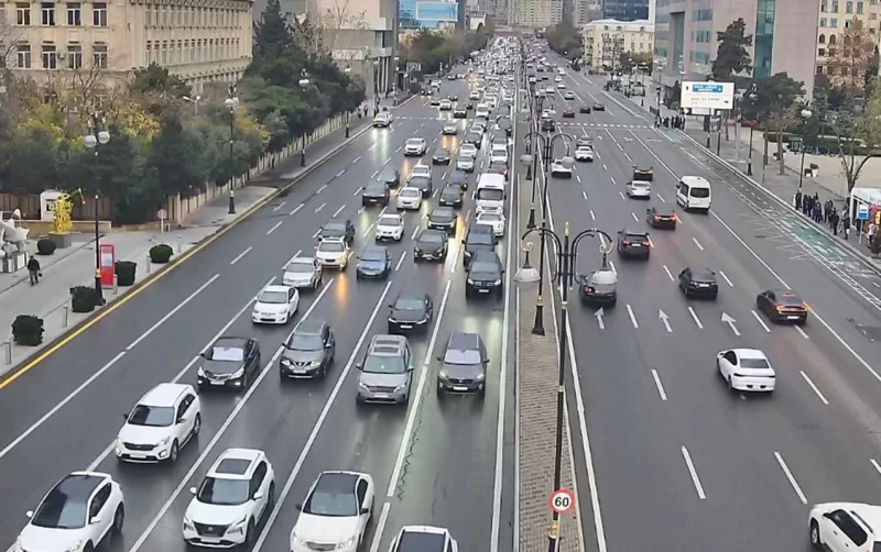 Bakıda bu yollarda tıxac var - Siyahı