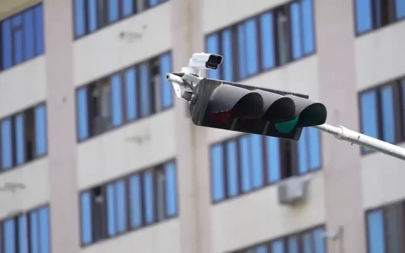 Bakıda ilk dəfə "ağıllı svetoforlar" quraşdırılıb