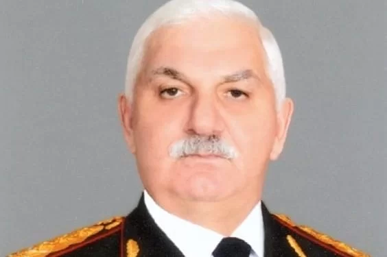 Əli Əsədovdan Bəylər Eyyubovla bağlı QƏRAR