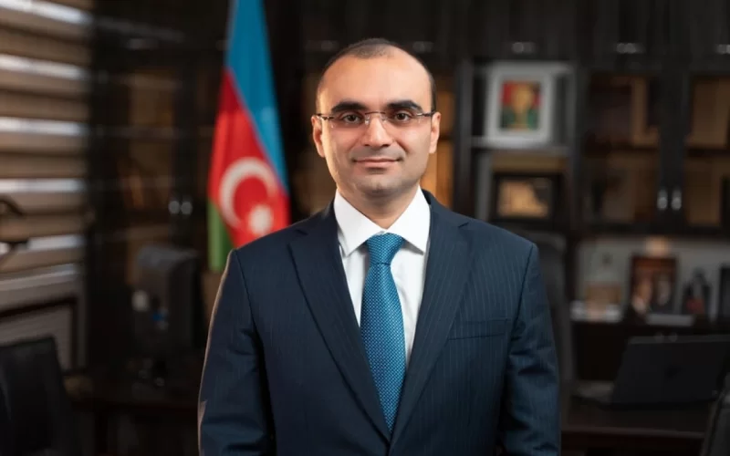 İcra başçısı pul yığdığına görə işdən çıxarılıb