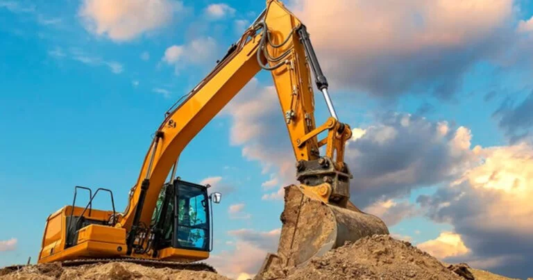 Bakıda məşhur universitetdə söküntü işləri başladı