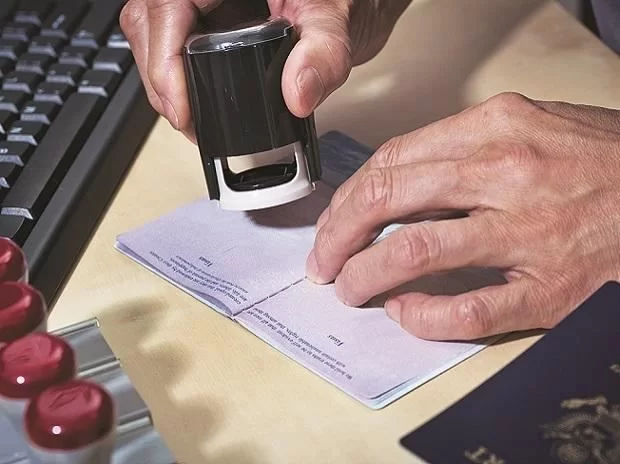 Azərbaycanla Oman bəzi şəxsləri vizadan azad etdi