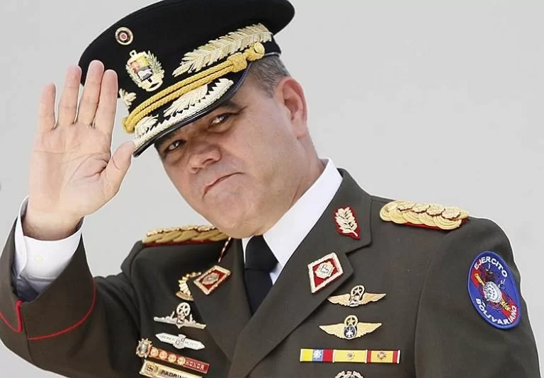 Venesuela müdafiə naziri həlak olub?