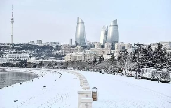 Hava kəskin soyuyur: Bu tarixdə Bakıya QAR YAĞACAQ