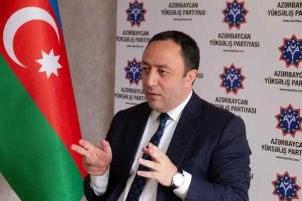 Anar Əsədlinin məhkəməsində MÜBAHİSƏ